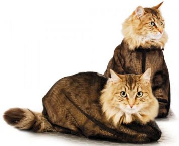 Sac en filet pour laver un chat