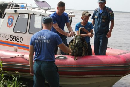Evacuation de l'île inondée